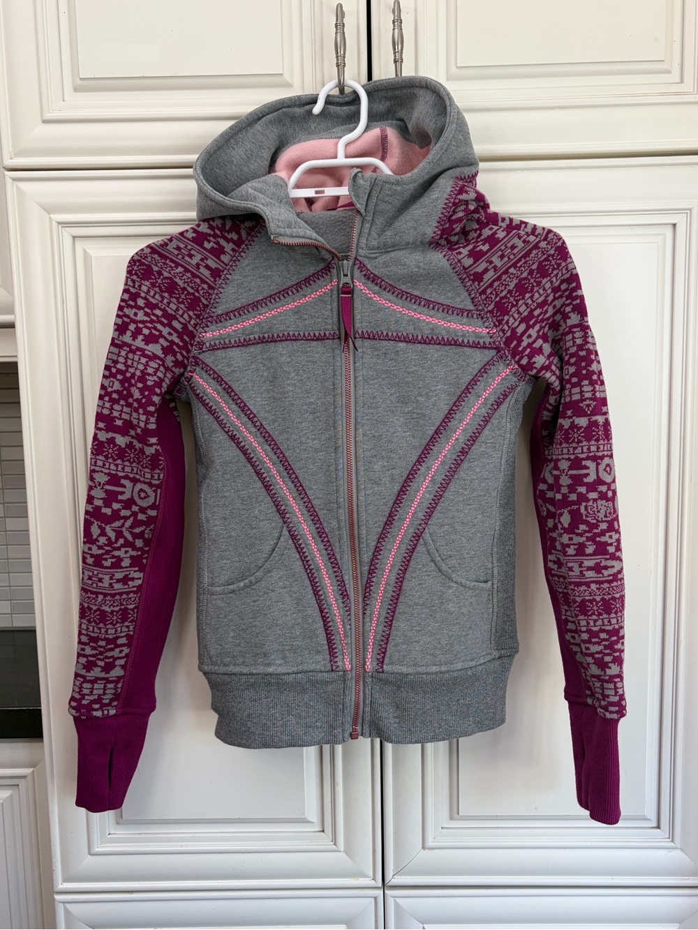 RARE Ivivva by Lululemon girlβs full zip hoodie / sweater